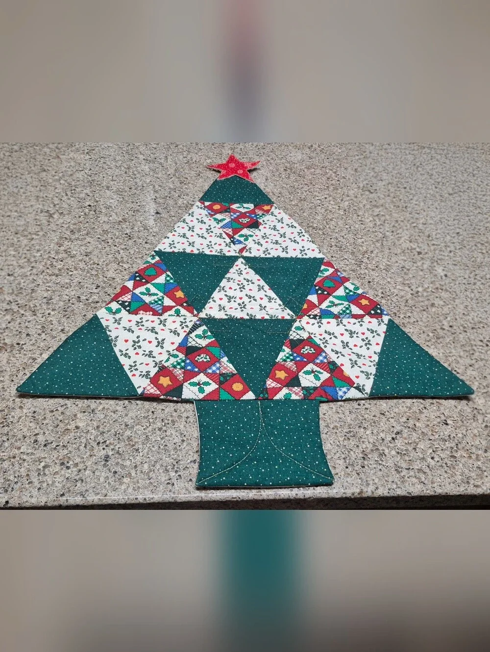 Vintage Quilted Christmas Tree Wall Hanging Table Topper Handmade Patchwork 26